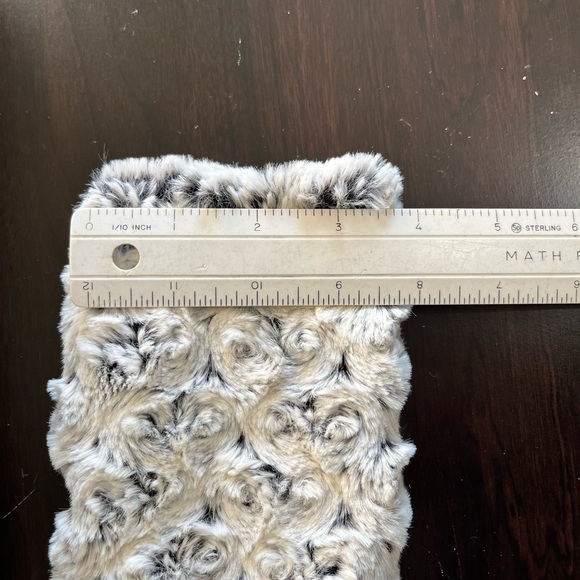 Pandemonium reversible fingerless gloves NWT - Picture 5 of 7